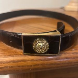 VINTAGE AUTHENTIC VERSACE MEDUSA BROWN LEATHER BELT SMALL 36 inches